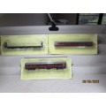 OO SCALE : BRITISH COACH - X2 - BOXED