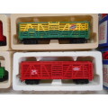 HO  SCALE - LIFELIKE - VARIOUS GOODS WAGONS - X4 - BOXED
