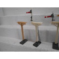 OO SCALE - TRIANG - RAIL SIGNALS - X4