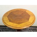 Occasional table - A vintage beauty - Inlay with stunning base - Bid Now!!!