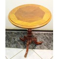 Occasional table - A vintage beauty - Inlay with stunning base - Bid Now!!!