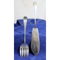 Set of monogrammed EPNS heavy silver plated fish servers - Beautiful - Bid Now!