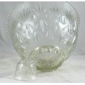 Very Large Punch Bowl - +8 Glasses - Beautiful! - Bid Now!!!