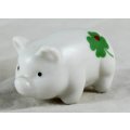 Little White Pig - 4 Leaf Clover - Gorgeous! - Bid Now!!!