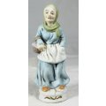 Figurine - Old Woman with Basket - Gorgeous! - Bid Now!!!