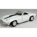 ERTL - 1967 Chevrolet Corvette - 1:18 Scale Model - Bid Now!!