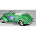 Road Legends - 1937 Ford Convertible with Top - 1:18 Scale Model - Bid Now!!