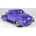 Universal Hobbies - 1940 Ford Street Rod - 1:18 Scale Model - Bid Now!!