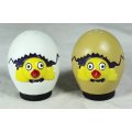 Character Salt & Pepper Set - Chicks in Eggs - Beautiful! - Bid Now!!!
