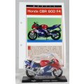 Maisto - CBR 600F4 - Bike + Info Sheet - Bid now!