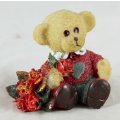 Small Bear Holding Bunch of Roses - Gorgeous! - Bid Now!!!