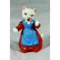 Miniature - Cat with Apron - Beautiful !!!! - Bid Now!!!