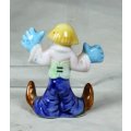 MINIATURE -  CLOWN WITH LARGE BLUE GLOVES - BID NOW!!!