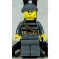 MINIATURE LEGO FIGURINE-POLICE CITY BURGLAR(KNIT CAP)BID NOW!