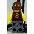 MINIATURE LEGO FIGURINE-DINO HERO WITH HIS TRANQUILIZER BELT BID NOW!!