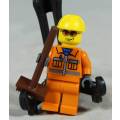 MINIATURE LEGO FIGURINE-CONSTRUCTION WORKER WITH A BROOM AND A YELLOW HELMET CTY0132 BID NOW!