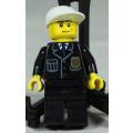 LEGO MINI FIGURINE-POLICEMAN WITH A SMILE AND STUBBLE BEARD BID NOW