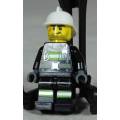 LEGO MINI FIGURINE-FIREMAN WITH A SCAR AND A WHITE HELMET(CTY0343)