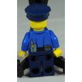 LEGO MINI FIGURINE-FRIENDLY POLICEMAN (HOL040) BID NOW!!