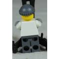 LEGO MINI FIGURINE-POLICE(JAIL PRISONER 50380 WITH A MASK AND HANDCUFFS CTY0392) BID NOW!!