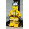 LEGO MINI FIGURINE-FIREMAN(FIRE TRANSPORTER CTY0302)BID NOW