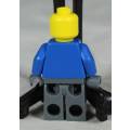 LEGO MINI FIGURINE-SNOWBOARDER GUY SERIES 5 BID NOW