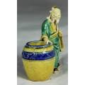 STUNNING COLLECTABLE MUD MEN-OLD MAN HOLDING ONTO A LARGE BARREL BID NOW!!!