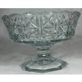 STUNNING GLASS CENTRE PIECE-BID NOW!