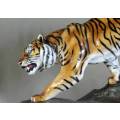 Royal Doulton - Tiger on the Rock - No2639 - Rare - Beautiful!!! BID NOW!!!!