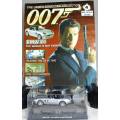 JAMES BOND 007  UNIVERSAL HOBBIES- BMW Z8 ( The World Is Not Enough #4 )