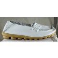 White Moccasin Style Shoe - Small Size 7 - Bid Now!