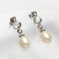 KAVANAGHS - Sparkling Genuine 10mm Genuine Cultured Pearl Earrings.