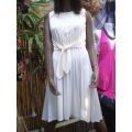 Gorgeous Vintage 1970s Creme White Dress With Wrap Belt Pleated Skirt Size 10 excellent condition