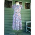 Gorgeous Vintage 1970s Pastel Colored Dress Pleated Skirt Size 10/small 12 excellent condition