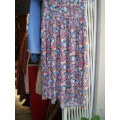 Vintage 1980s  Feminine Pretty Baby Style Large Lace Colar Flower Dress Size 12