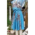 Vintage 1970s Dress Blue Flower Pattern Size 16