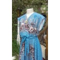 Vintage 1970s Dress Blue Flower Pattern Size 16