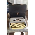 Rare Royal 1950s Vintage Typewriter Royalite 10 Made In The Netherlands