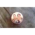 Rare Royal Couple Royalty Tin Metal Victorian Brooch Pin Souvenir Badge