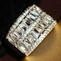 (R2200.00) ***STUNNING***WHITE SAPPHIRE WOMAN 925 (STAMPED) SILVER RING SIZE 7 (SA O)