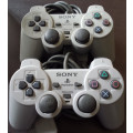 Original Shape PS1 Console + 2 Original Controllers (Retro)