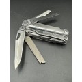 Leatherman Wave + Pouch included
