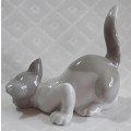 Lladro    Cat   Figure.