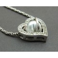 *CRAZY R1 START* Sterling Silver Heart Shaped pendent with stone