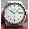 *CRAZY R1 START* 1979 Seiko Quartz Day/Date gent's watch - For Restoration/Parts