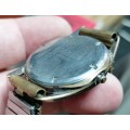 *CRAZY R1 START* 1970`s ROAMER Popular 15 Jewels gent`s watch - For Restoration - Working