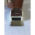 VINTAGE BEWI AMATEUR LIGHT METER IN A LEATHER CASE AND WORKING