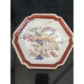 Stunning  c1920-1940s Japanese Satsuma Crackle Glazed Lidded Display Plate. Marking on Base