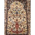 STUNNING THICK PILE SILK FOUNDATION AND LAMBS WOOL KASHMIR RUG WITH SILK ENHANCEMENTS