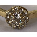 GORGEOUS 9ct VINTAGE YELLOW GOLD AND CZ CLUSTER RING  - SIZE M1/4 - 1.59g